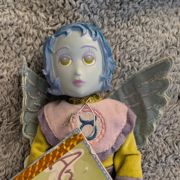Angels of the Zodiac Taurus doll figurine - Picture 2 of 9